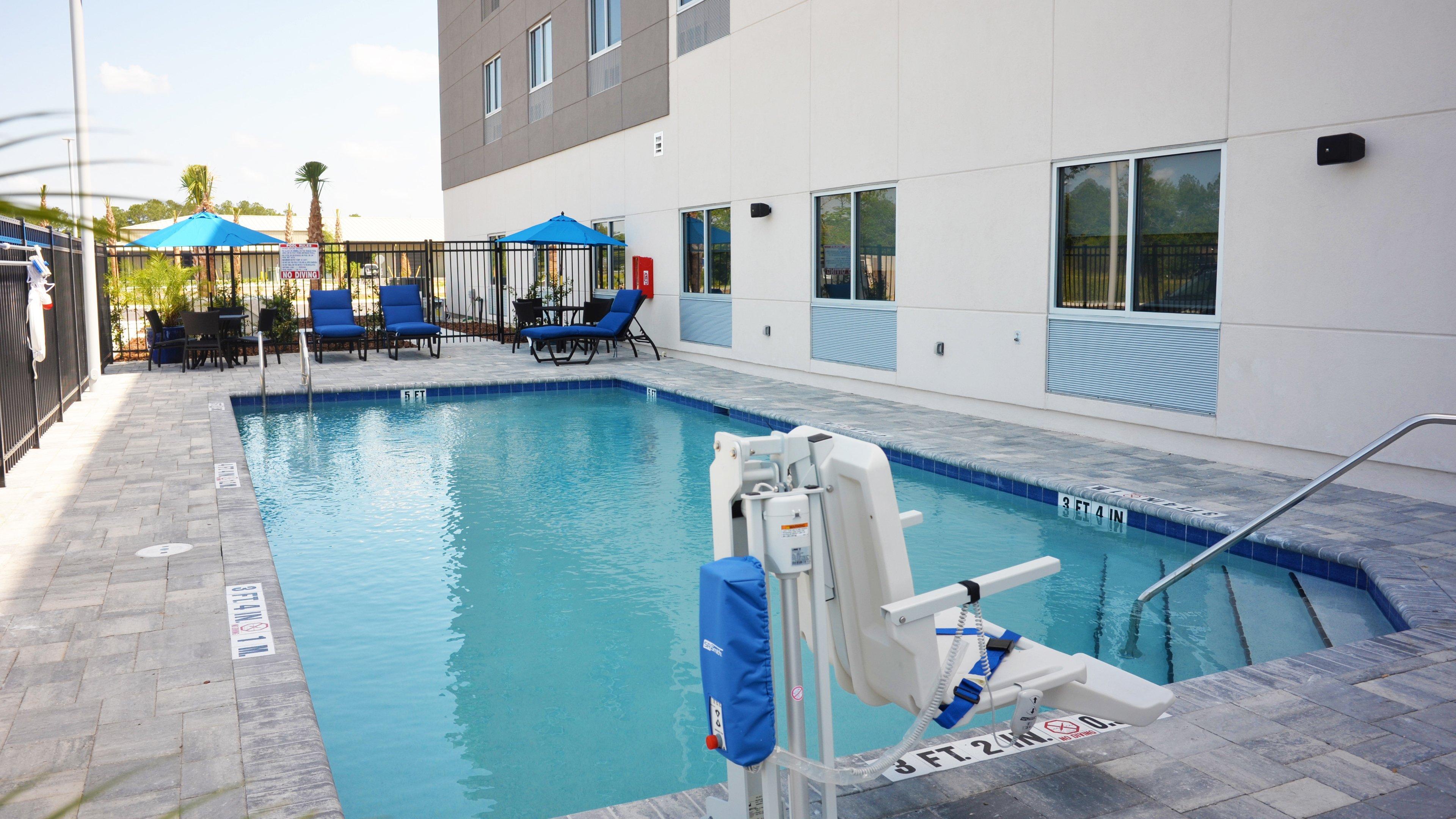 Holiday Inn Express & Suites - Jacksonville W - I295 And I10 By Ihg Экстерьер фото